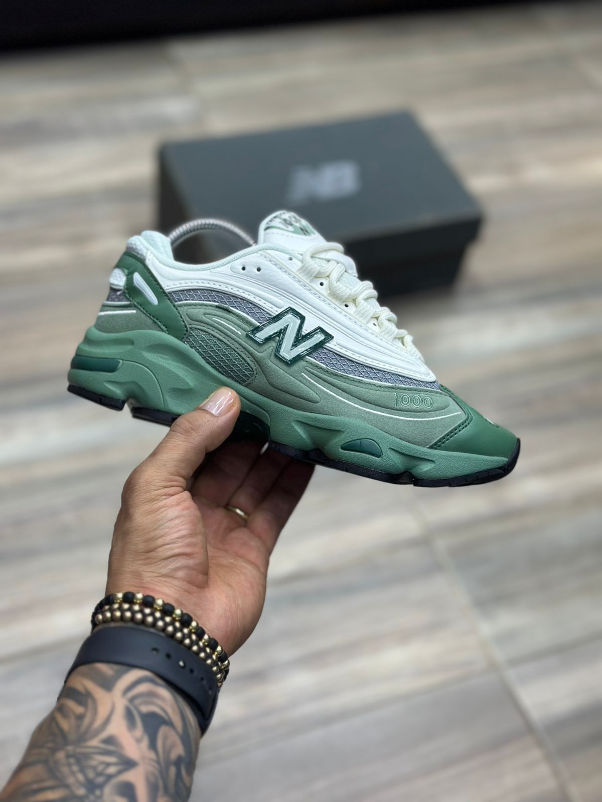 NEW BALANCE 1000