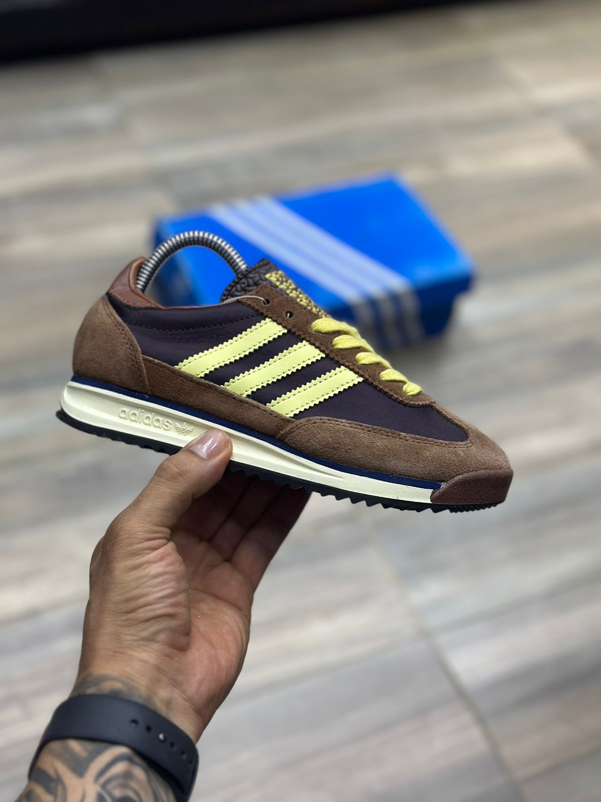 ADIDAS SL 72