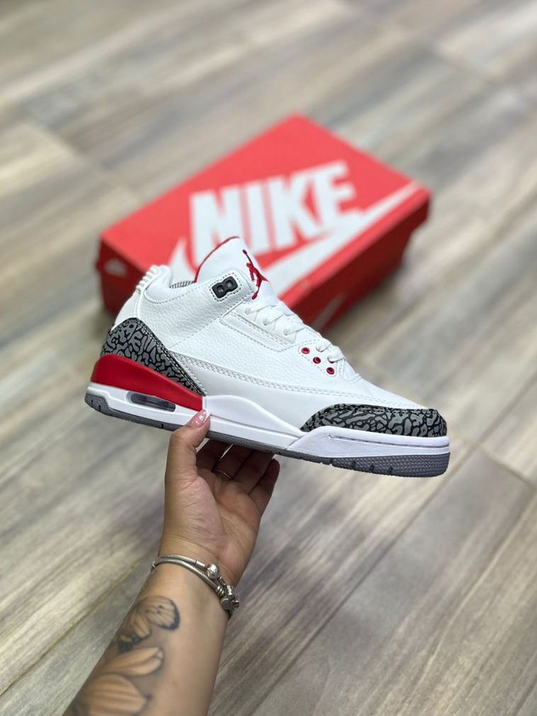JORDAN RETRO 3