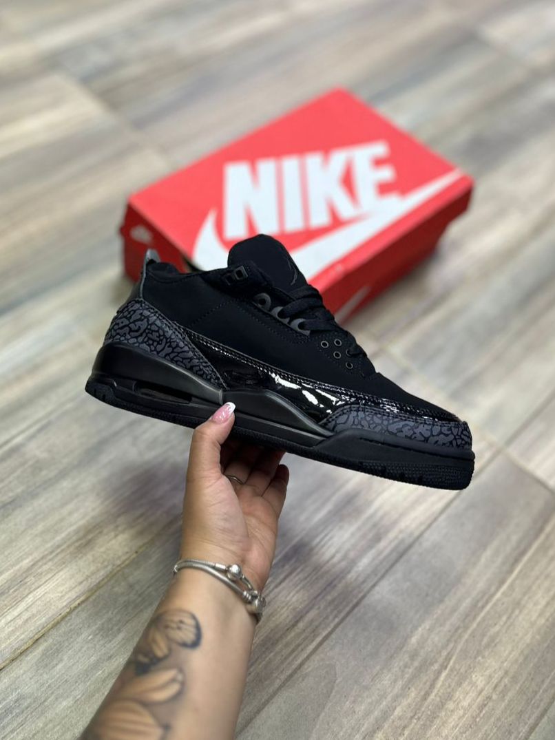 JORDAN RETRO 3
