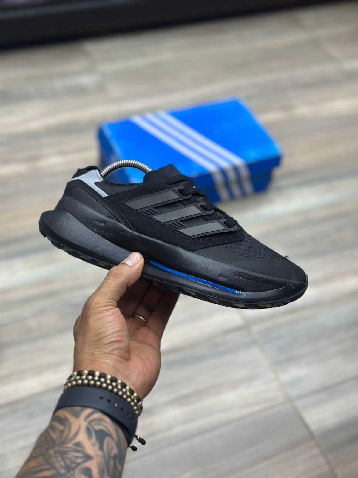 ADIDAS EQUIPMENT AGRAVIC